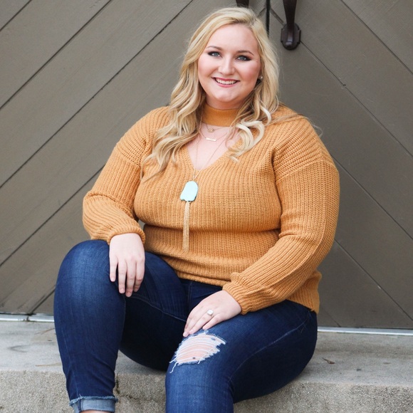 ❌SOLD OUT❌ Mustard Choker Sweater - Picture 2 of 3